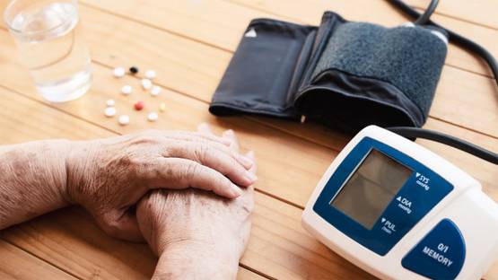 इन 7 कारणों से ज्यादा खतरनाक हो जाता है कोरोना, ये है बचने की सही तरकीब