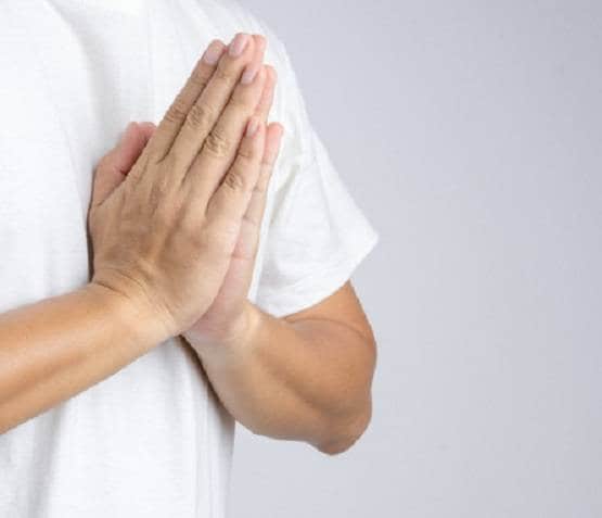 ATM से भी फैल रहा कोरोना, पैसे निकालते समय बरतें ये 8 सावधानियां