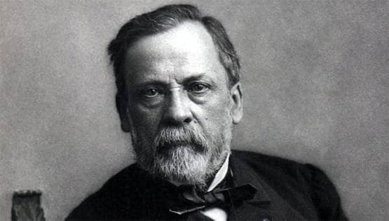 किसने बनाई थी दुनिया की पहली वैक्सीन, इस बीमारी से मिला था छुटकारा