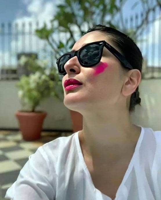 लॉकडाउन में फैन्स के लिए करीना कपूर ने शेयर की खास तस्वीर, हो रही वायरल