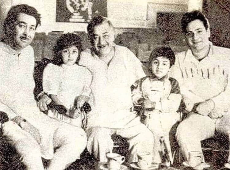 किताबें नहीं, कैमरा रहा है कपूर परिवार का पहला प्यार, 8वीं तक ही पढ़े थे ऋषि