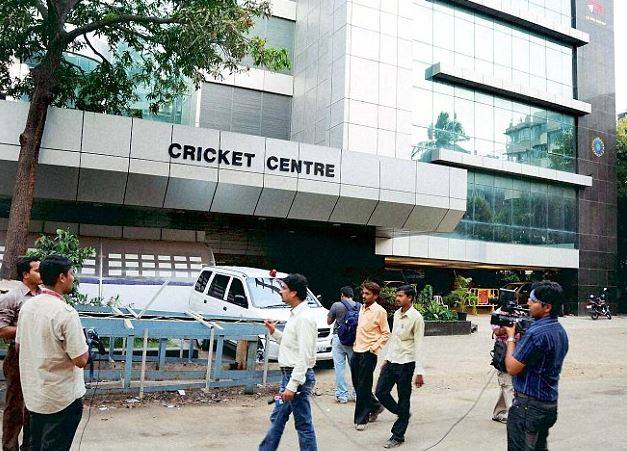 IPL रद्द होने के नुकसान पर बोला BCCI, हमारी विंबलडन जैसी पॉलिसी नहीं