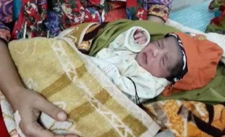 कोरोना: लॉकडाउन में पैदा हुआ बच्चा, नाम रख दिया सैनिटाइजर