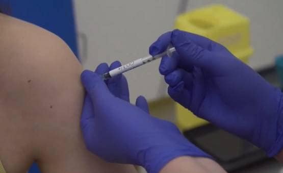 कोरोना वैक्सीन का पहली बार इंसान पर टेस्ट, जल्द कामयाबी की आस