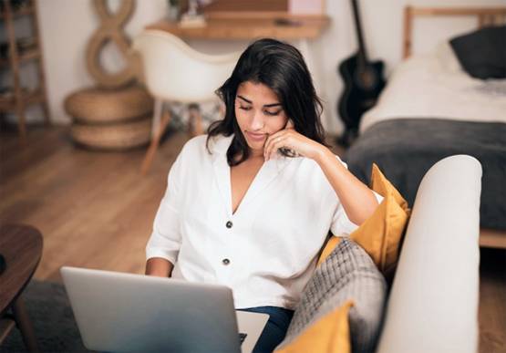 कोरोना वायरस के खतरे से बचना है तो ना करें ये 7 काम