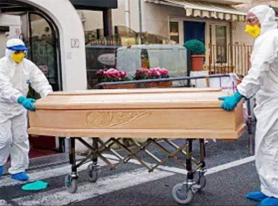 कोरोना से मौत पर शव की अंत्येष्टि जलाकर करना ठीक या दफनाकर?