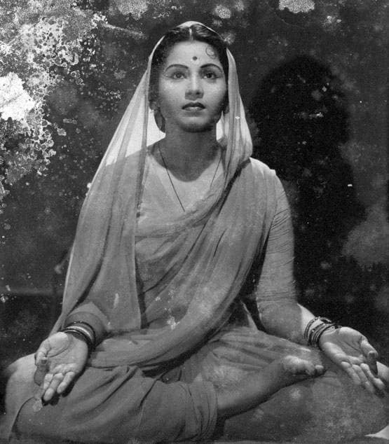 रियल लाइफ में भी पति-पत्नी हैं रामायण के दशरथ-कौशल्या, देखें तस्वीरें