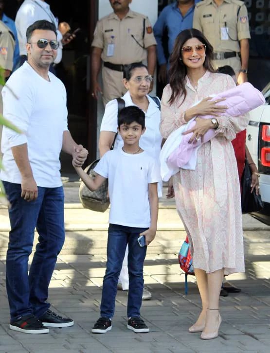 2 महीने की हुई शिल्पा शेट्टी की बेटी, बताया क्यों है 15 नंबर लकी