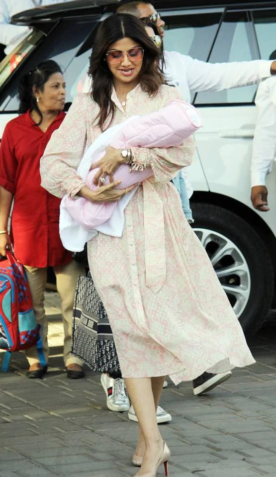 2 महीने की हुई शिल्पा शेट्टी की बेटी, बताया क्यों है 15 नंबर लकी