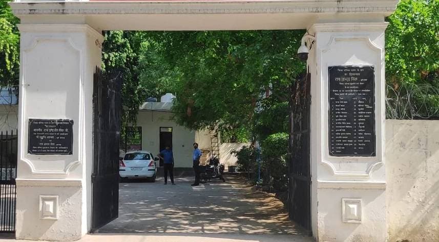 कोरोना के खिलाफ खड़ी हुईं ये ग्राम पंचायतें, देंगी 42 करोड़ का दान