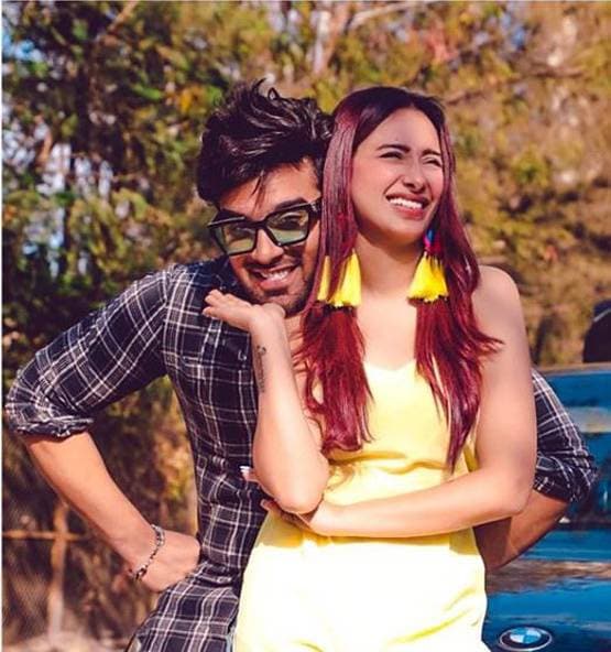 मां ने दिखाई हरी झंडी, क्या पारस से शादी करेंगी माहिरा?