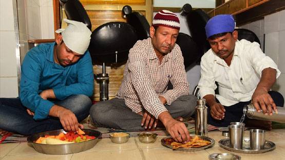 माह-ए-रमजान की शुरुआत, बंदों को बेशुमार रहमतों से नवाजता है ये महीना