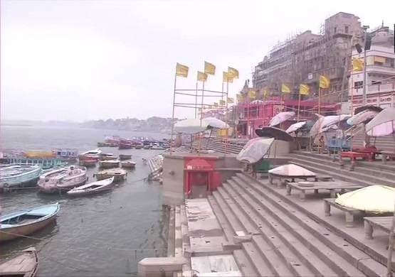 लॉकडाउन में अक्षय तृतीया पर सूने पड़े बनारस के घाट, PHOTOS