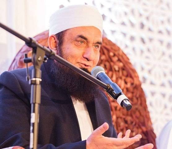 PAK: छोटे कपड़े वाली महिलाओं के कारण कोरोना, मौलाना के बयान पर बवाल