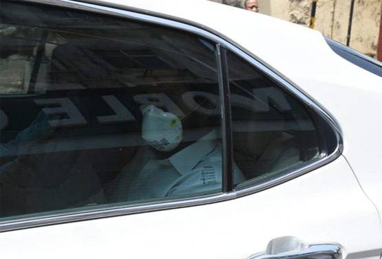 ऋषि कपूर के अंतिम दर्शन के लिए पहुंच रहे बॉलीवुड के सितारे, तस्वीरें