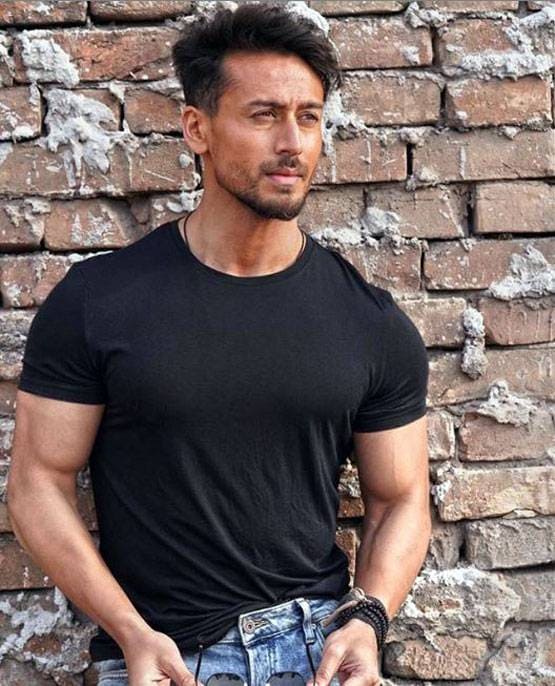 लॉकडाउन में टाइगर के परिवार के साथ हैं दिशा? बहन ने किया खुलासा