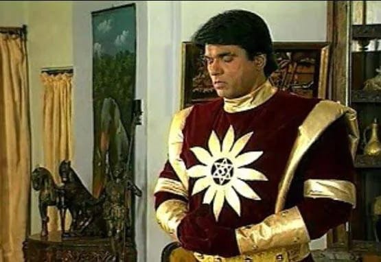 सुपरहिट होकर भी क्यों अचानक बंद हुआ था शक्तिमान? मुकेश खन्ना ने बताया