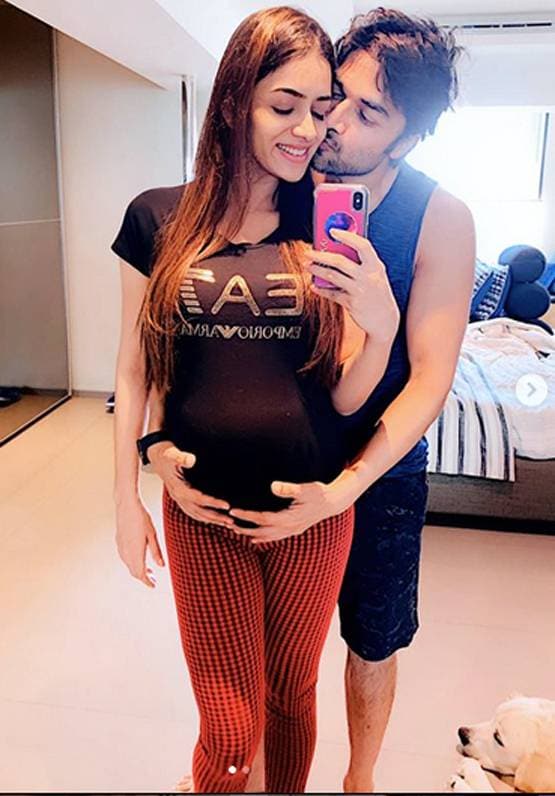 ये है आशिकी फेम एक्ट्रेस ने दिया बेटी को जन्म, शेयर की पहली तस्वीर