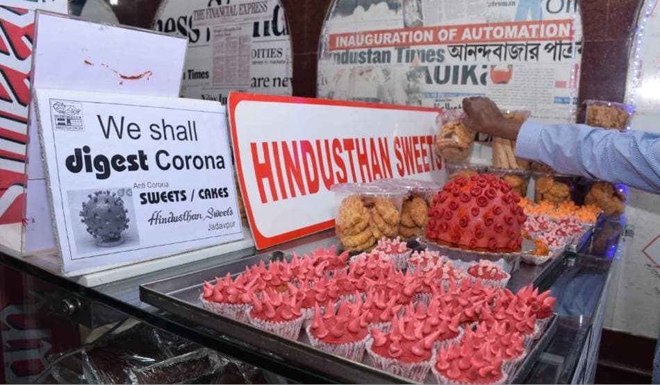 कोलकाता में बिक रही 'एंटी-कोरोना मिठाई, ये संदेश देने की कोशिश