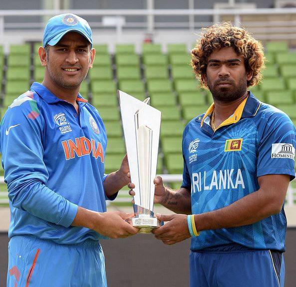 'धोनी क्रिकेट के बेस्ट फिनिशर, इस घातक गेंदबाज पर भारी है पलड़ा'