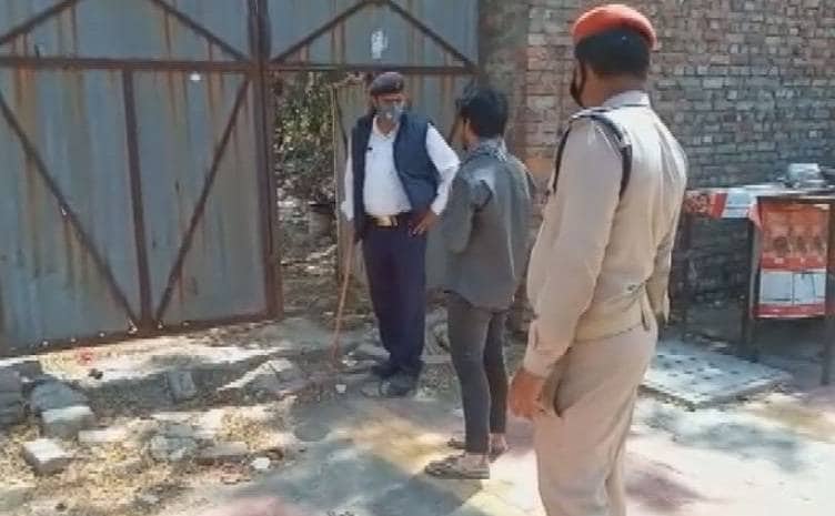 लॉकडाउन में घुड़सवारी पर निकला युवक, घोड़े समेत पहुंच गया जेल