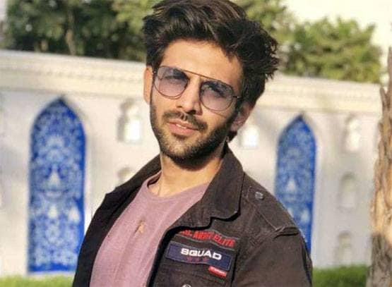 क्वारनटीन में टिक टॉक पर छाए बॉलीवुड-टीवी स्टार्स, यूं कर रहे एंटरटेन