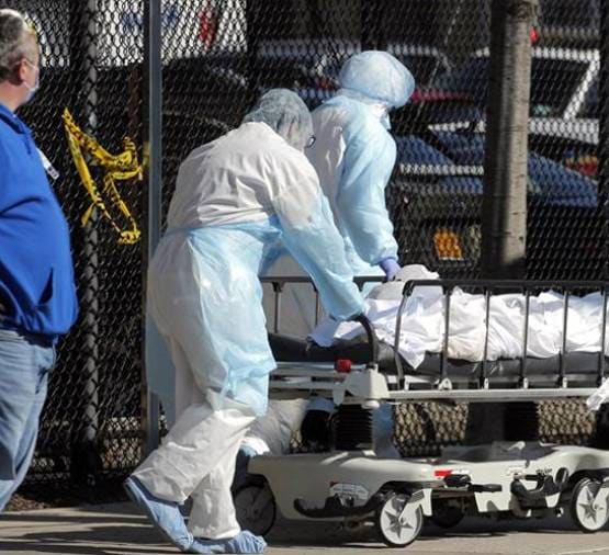 कोहनी पर मारो- जाएगा कोरोना, कहते थे चीनी डॉक्टर, ऐसे खुला राज