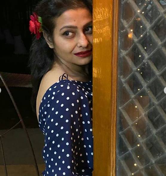 लॉकडाउन में बाल्ड हुई एक्ट्रेस, कैंसर के मरीजों की मदद के लिए देंगी बाल