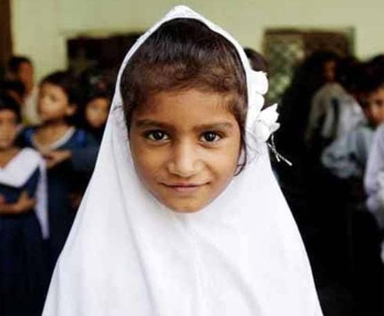 लॉकडाउन में 10 घंटे पढ़ रहे हैं पाकिस्तान के बच्चे, यहां लगती है खास क्लास