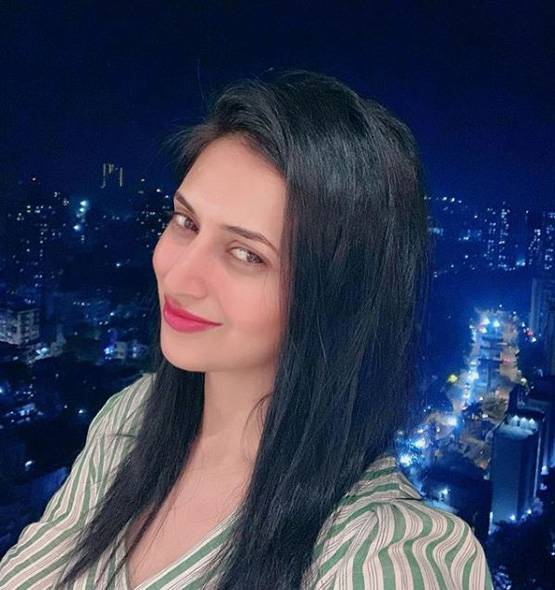 दिव्यांका को Kiss करने में नहीं हो परेशानी, इसलिए दाढ़ी नहीं बढ़ाते हैं विवेक