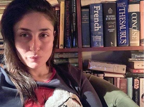 करीना कपूर को याद आया समंदर का किनारा, शेयर की बिकिनी फोटो