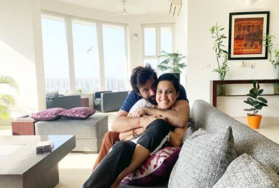 पति संग डिनर डेट पर काम्या पंजाबी, शेयर की रोमांटिक नाइट की फोटो