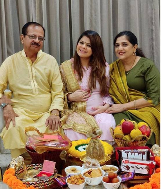 लॉकडाउन में TV एक्ट्रेस की गोदभराई, परिवार ने खास अंदाज में किया सेलिब्रेट