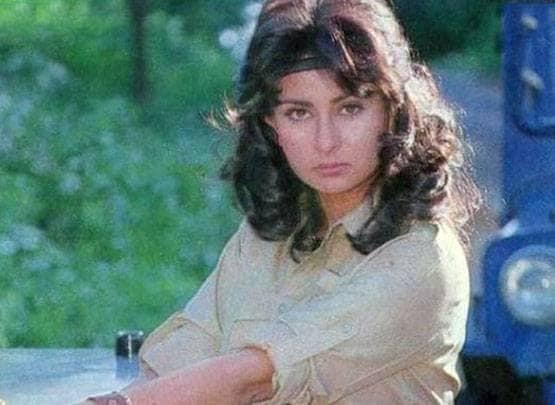 16 की उम्र में ये एक्ट्रेस बन गई थीं मिस इंडिया, डॉक्टर बनने की रखती थी ख्वाहिश(MORNING)