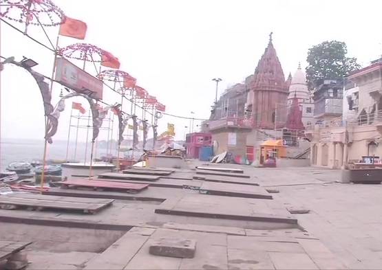 लॉकडाउन में अक्षय तृतीया पर सूने पड़े बनारस के घाट, PHOTOS