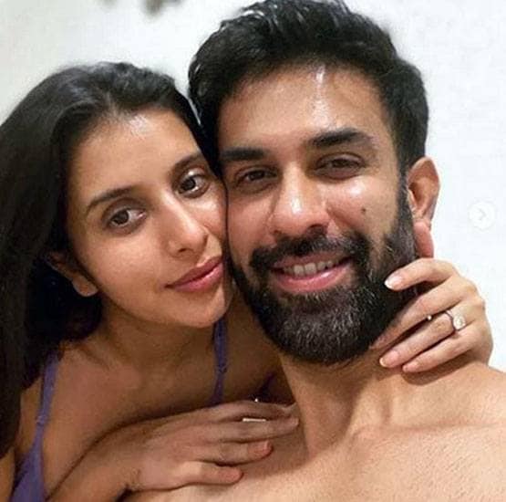 सुष्मिता सेन की भाभी का ट्रोल्स को जवाब, शेयर की थीं इंटीमेट तस्वीरें