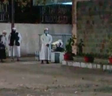 आइसोलेशन में तबलीगी जमात के सदस्यों की बदसलूकी, बढ़ा रहे हैं खतरा