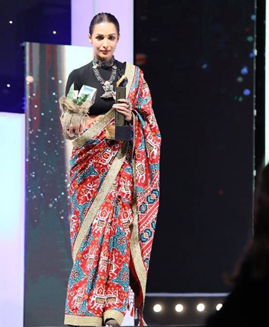 क्वारनटीन में कुकिंग का शौक पूरा कर रहीं मलाइका, बनाए बेसन के लड्डू