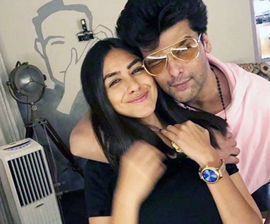 लॉकडाउन के बीच सेलेब्स ने दी मुस्कुराने की वजह, फैंस को मिलीं ये गुडन्यूज