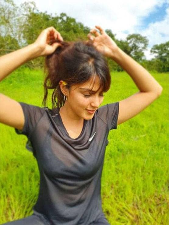 सुशांत संग नाम जुड़ने पर बोलीं रिया- वो सिर्फ मेरे अच्छे दोस्त हैं