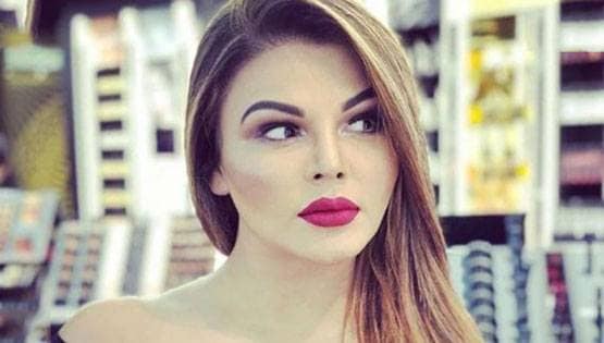 कोरोना से परेशान राखी का हाल बुरा, बोलीं- मुझे कामवाली बाई बना दिया