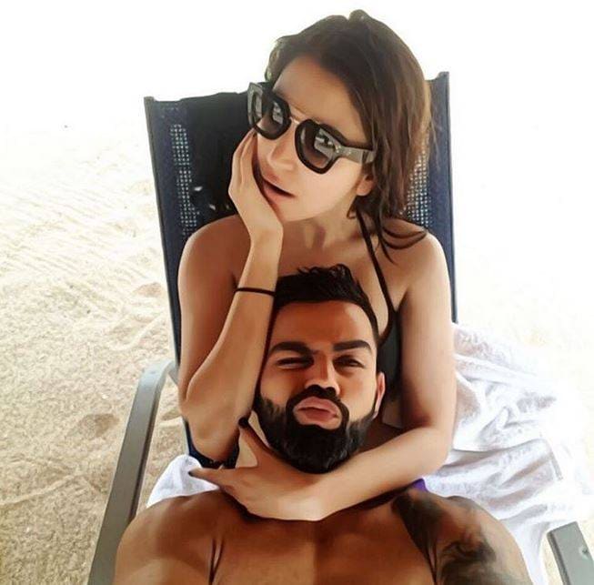 फोटो शेयर कर बोले विराट-अनुष्का, स्माइल फेक होगी लेकिन हम नहीं