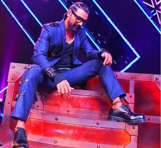 शाहरुख संग किया बैकग्राउंड में डांस, अब इंडस्ट्री का बड़ा नाम, कौन है ये?