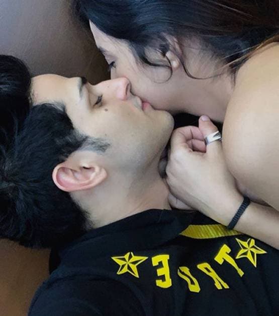 लॉकडाउन के बीच सेलेब्स ने दी मुस्कुराने की वजह, फैंस को मिलीं ये गुडन्यूज