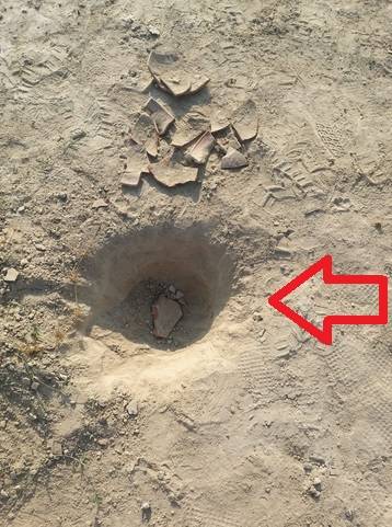 खेल-खेल में बच्चों ने खोदी जमीन, निकल आए चांदी के इतने सिक्के