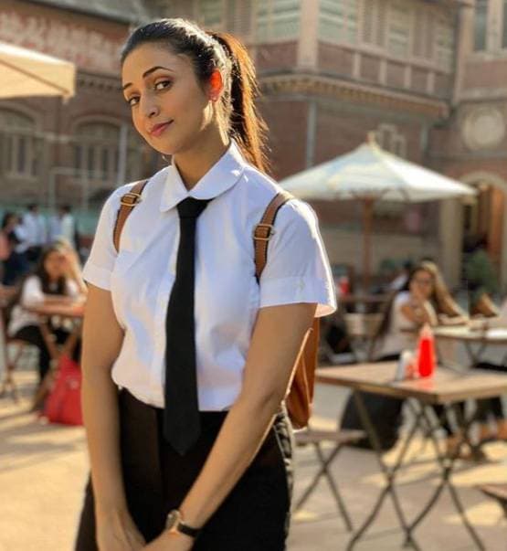 दिव्यांका को Kiss करने में नहीं हो परेशानी, इसलिए दाढ़ी नहीं बढ़ाते हैं विवेक