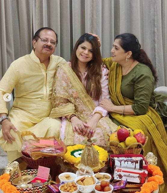 लॉकडाउन में TV एक्ट्रेस की गोदभराई, परिवार ने खास अंदाज में किया सेलिब्रेट