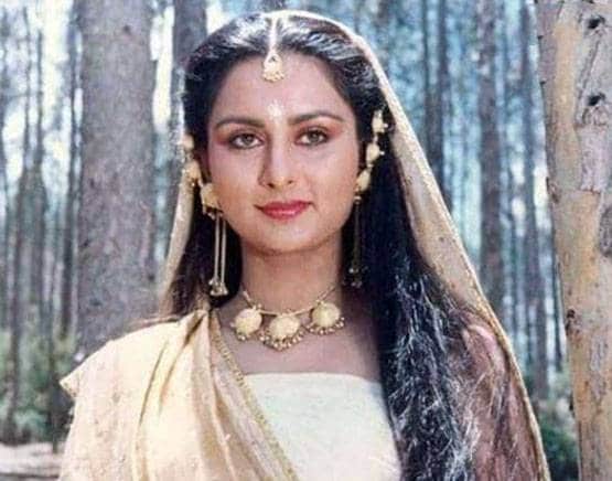 16 की उम्र में ये एक्ट्रेस बन गई थीं मिस इंडिया, डॉक्टर बनने की रखती थी ख्वाहिश(MORNING)