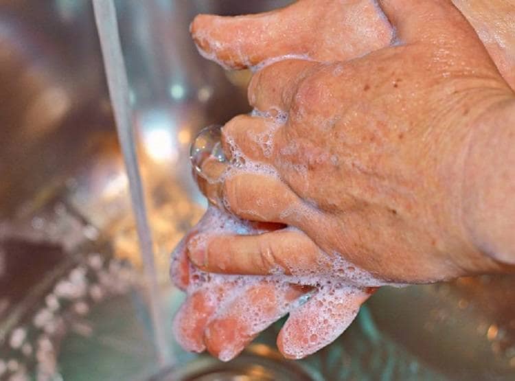 लॉकडाउन में कोरोना से रहें सावधान, जानें बचाव के आसान तरीके