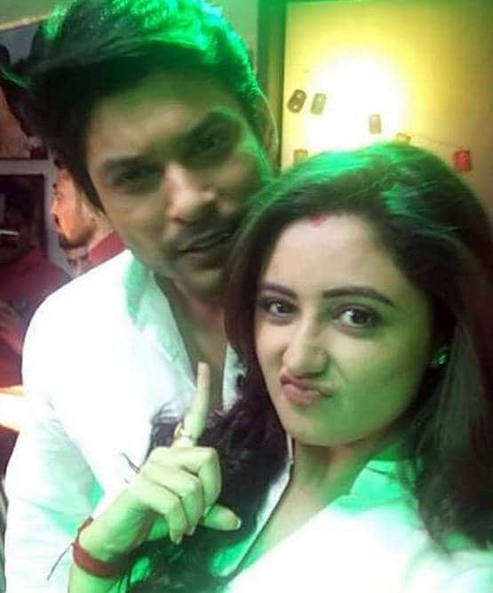 जब सिद्धार्थ ने जड़ा रश्मि को जोरदार थप्पड़, सोशल मीडिया पर वायरल वीडियो